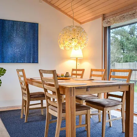 בית נופש 3 Bedroom Stunning In