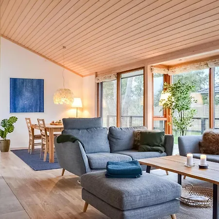 3 Bedroom Stunning In * Græsted